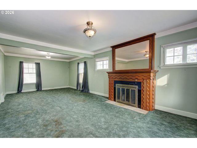 2814 WASHINGTON St, Vancouver, WA 98660