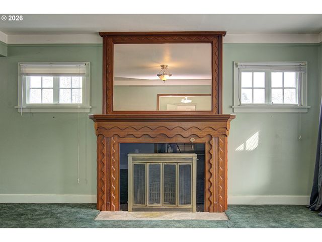 2814 WASHINGTON St, Vancouver, WA 98660