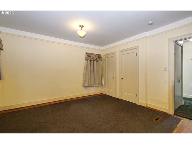 2814 WASHINGTON St, Vancouver, WA 98660