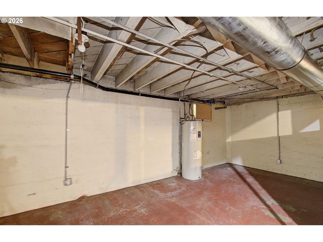 2814 WASHINGTON St, Vancouver, WA 98660