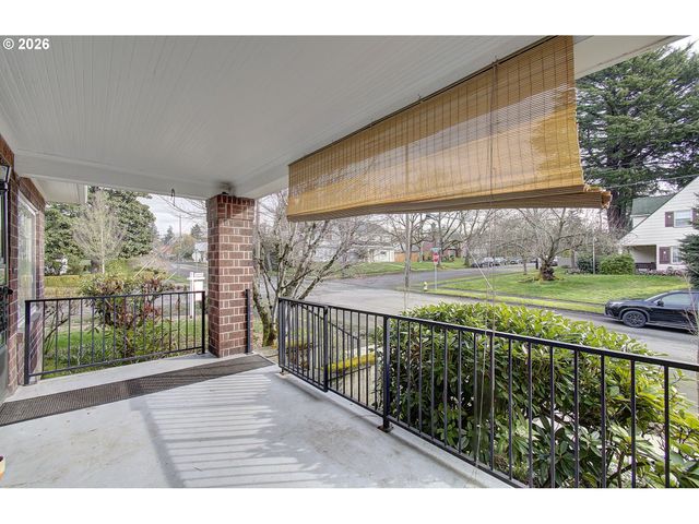 2814 WASHINGTON St, Vancouver, WA 98660