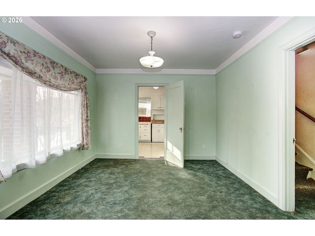 2814 WASHINGTON St, Vancouver, WA 98660