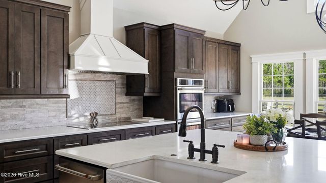 860 Lakebay Road, Vass, NC 28394