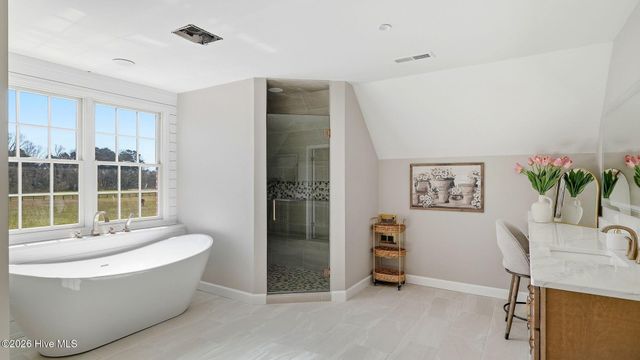 860 Lakebay Road, Vass, NC 28394