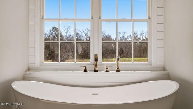 860 Lakebay Road, Vass, NC 28394