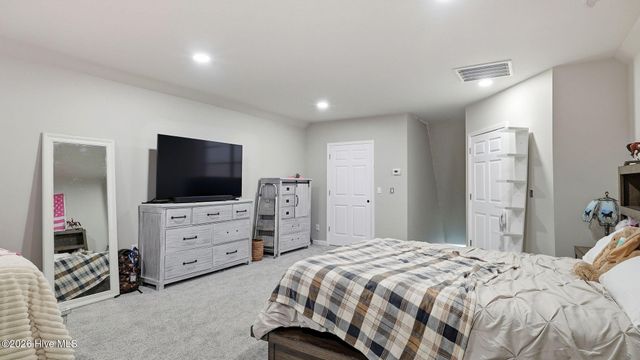 860 Lakebay Road, Vass, NC 28394