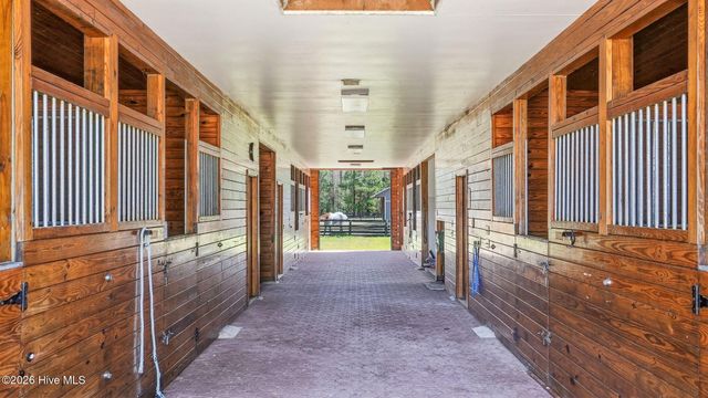 860 Lakebay Road, Vass, NC 28394