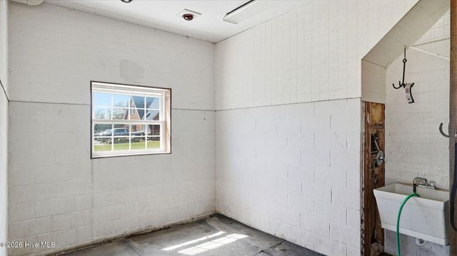 860 Lakebay Road, Vass, NC 28394