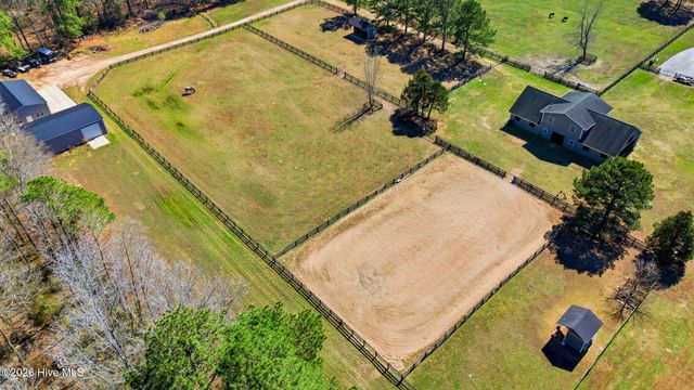 860 Lakebay Road, Vass, NC 28394