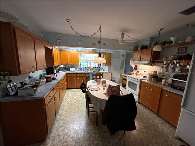 5770 CHIPOLA CIRCLE, Orlando, FL 32839