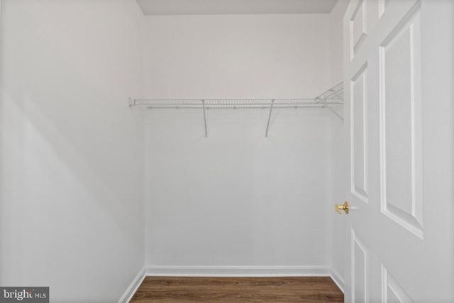 4950 BRENMAN PARK DR #201, Alexandria, VA 22304