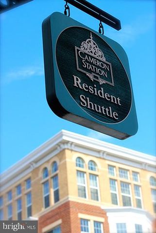 4950 BRENMAN PARK DR #201, Alexandria, VA 22304