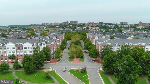 4950 BRENMAN PARK DR #201, Alexandria, VA 22304