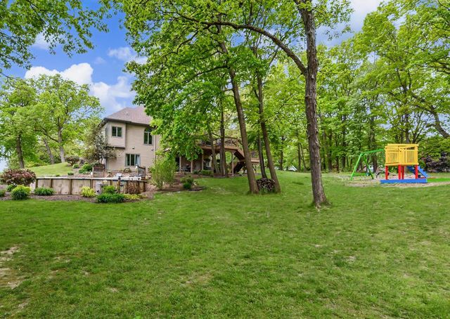 225 Ridge Line ROAD, Burlington, WI 53105