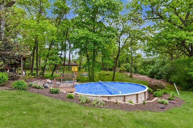 225 Ridge Line ROAD, Burlington, WI 53105