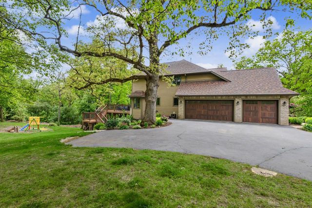 225 Ridge Line ROAD, Burlington, WI 53105