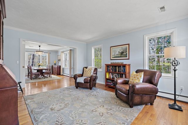 7 Woodfield Road, Acton, MA 01720