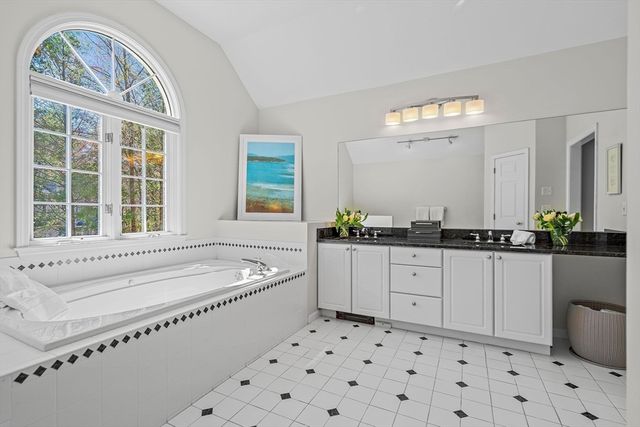 7 Woodfield Road, Acton, MA 01720
