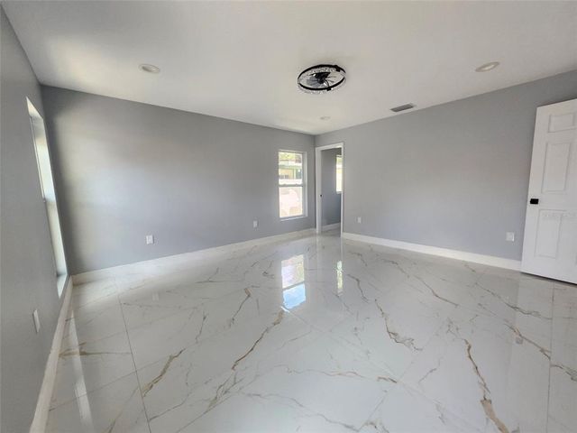2615 E 38TH AVENUE, Tampa, FL 33610
