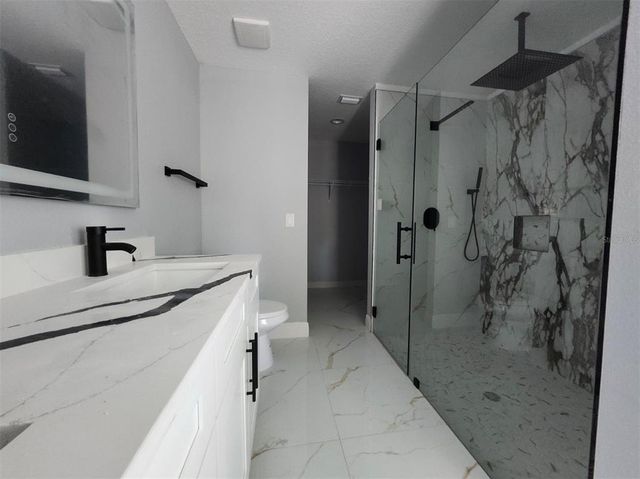 2615 E 38TH AVENUE, Tampa, FL 33610