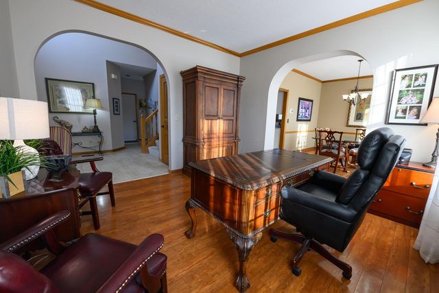 370 Beecher Road, Gahanna, OH 43230