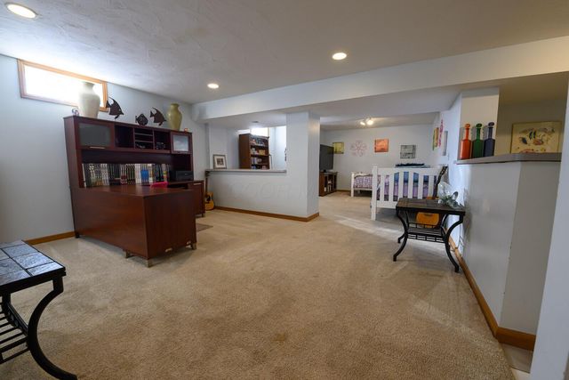 370 Beecher Road, Gahanna, OH 43230