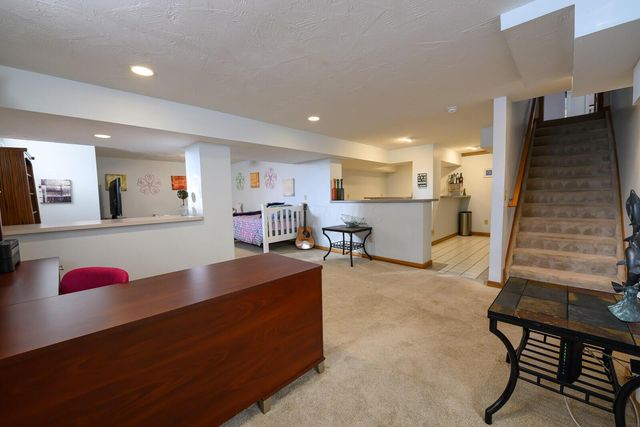 370 Beecher Road, Gahanna, OH 43230