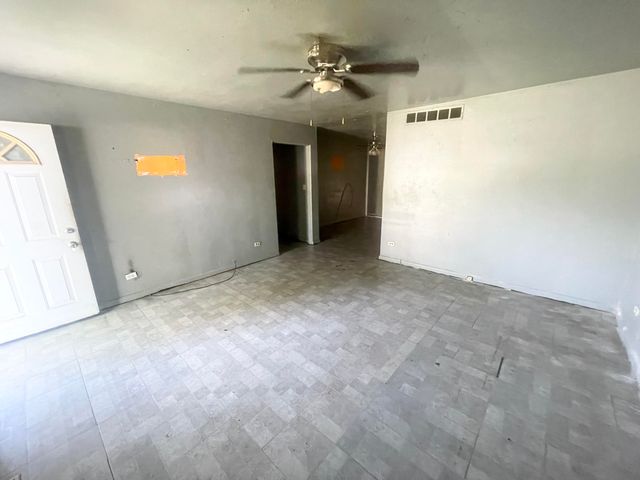 2009 Chase Street, Gary, IN 46404