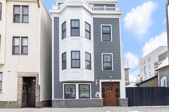 337 Chelsea St 1, Boston, MA 02128