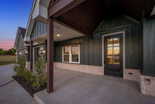 2451 Wind River Circle, Blanchard, OK 73010