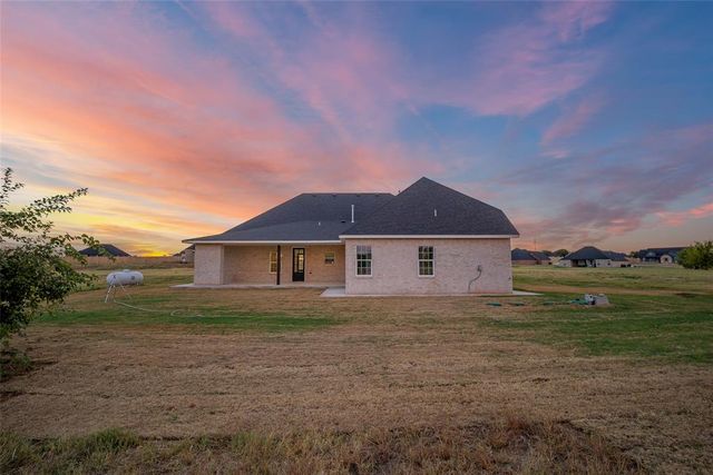 2451 Wind River Circle, Blanchard, OK 73010