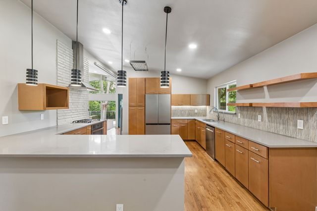 13321 Purple Sage Road, Dallas, TX 75240