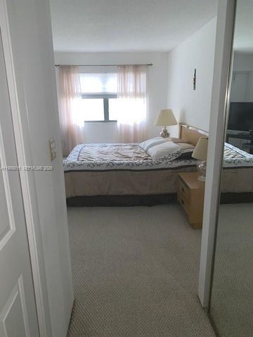 303 Racquet Club Rd 206, Weston, FL 33326