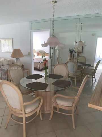 303 Racquet Club Rd 206, Weston, FL 33326