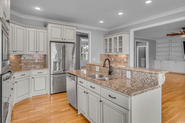 1063 Gadwall Cir, Hendersonville, TN 37075