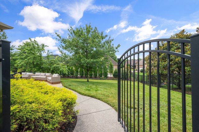 1063 Gadwall Cir, Hendersonville, TN 37075