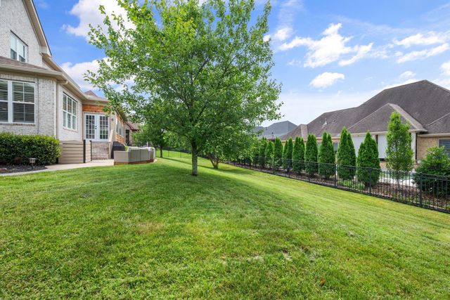 1063 Gadwall Cir, Hendersonville, TN 37075