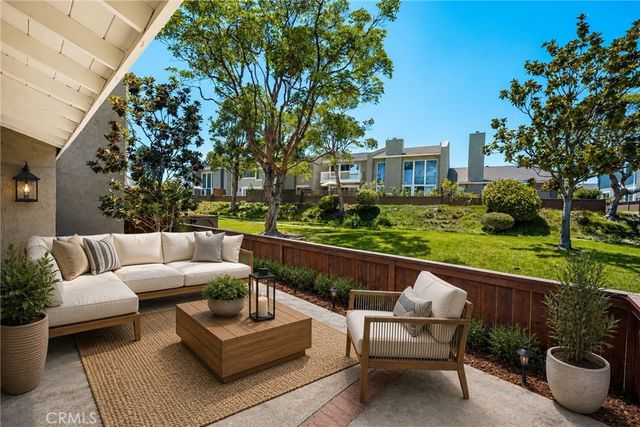 18571 Vallarta Drive, Huntington Beach, CA 92646