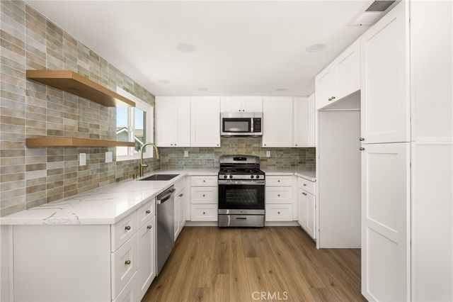 18571 Vallarta Drive, Huntington Beach, CA 92646