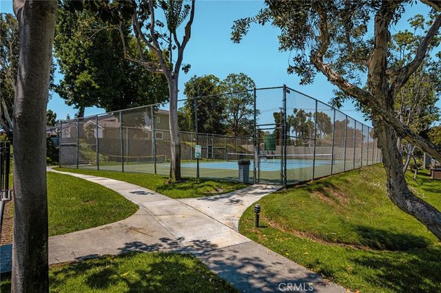 18571 Vallarta Drive, Huntington Beach, CA 92646