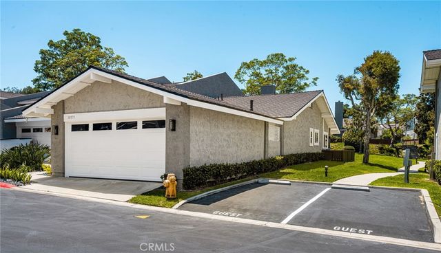 18571 Vallarta Drive, Huntington Beach, CA 92646