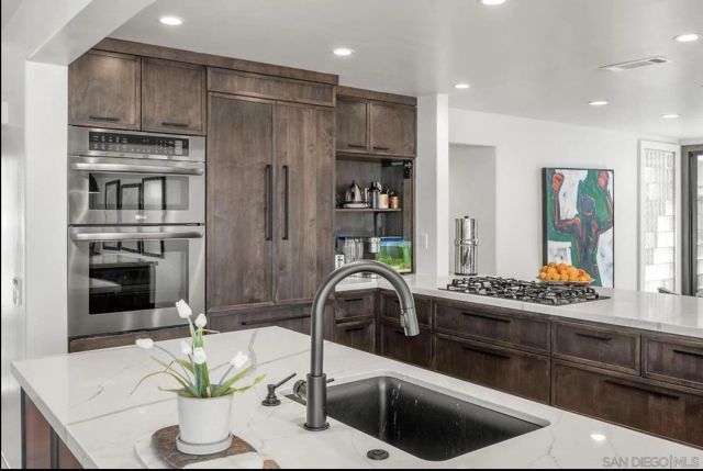 216 21st street, Del Mar, CA 92014