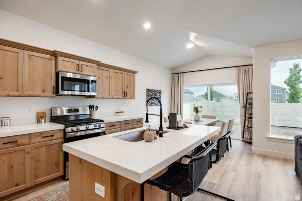 1636 E GROUNDHOG LN, Eagle Mountain, UT 84005 — photo 2