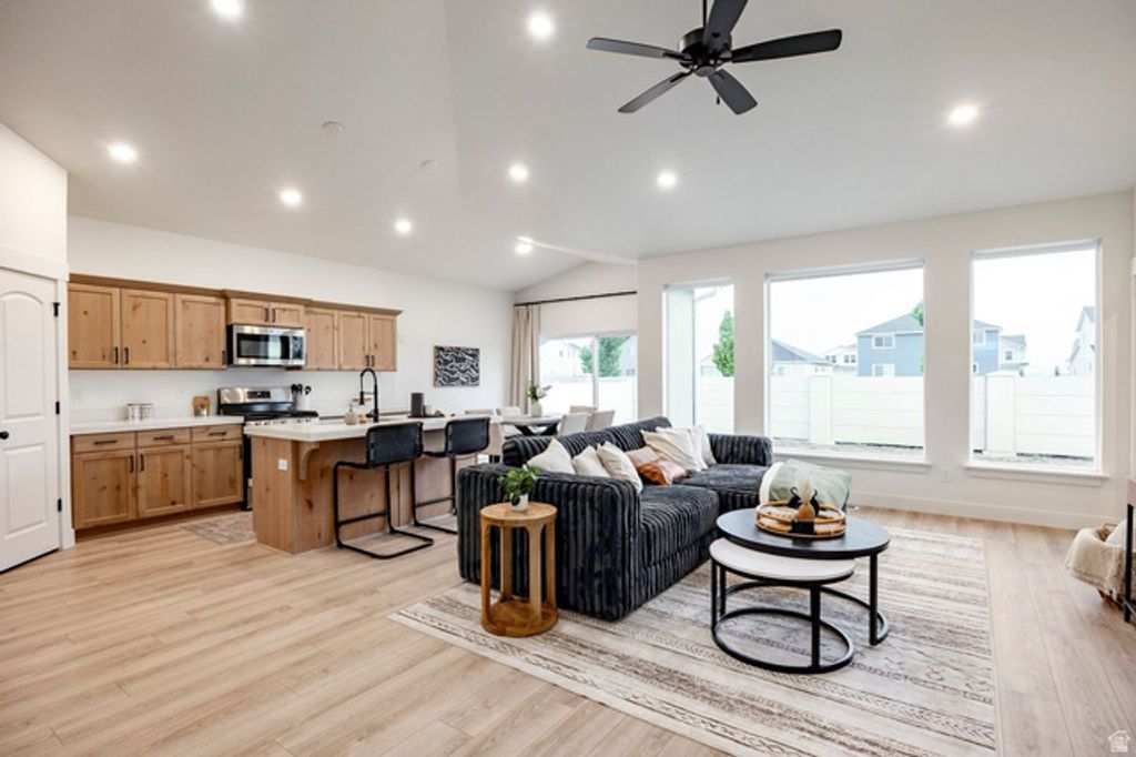 1636 E GROUNDHOG LN, Eagle Mountain, UT 84005 — photo 3