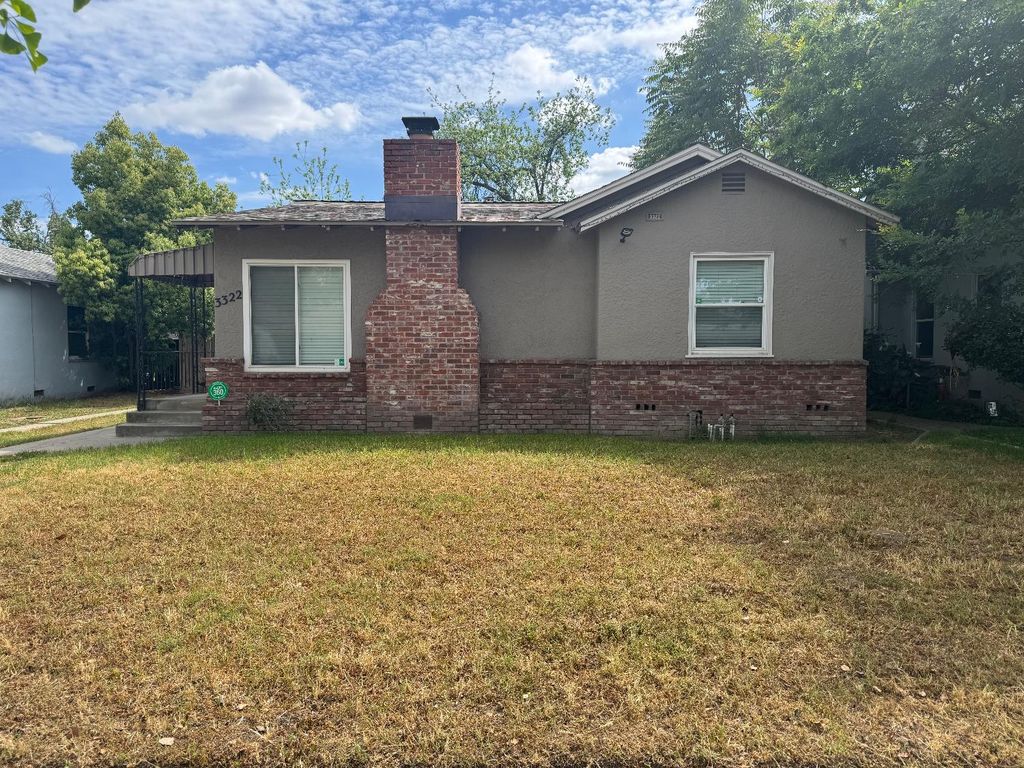 3322 E Lamona Avenue, Fresno, CA 93703