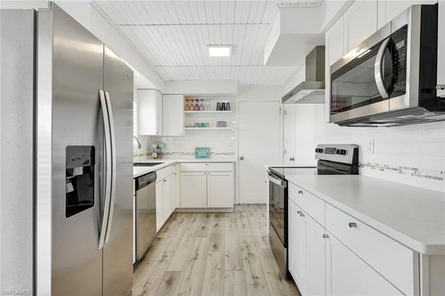 4820 SW 2nd PL, Cape Coral, FL 33914