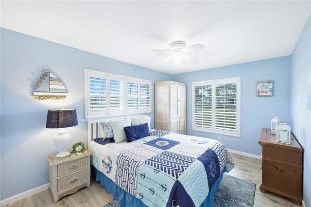 4820 SW 2nd PL, Cape Coral, FL 33914