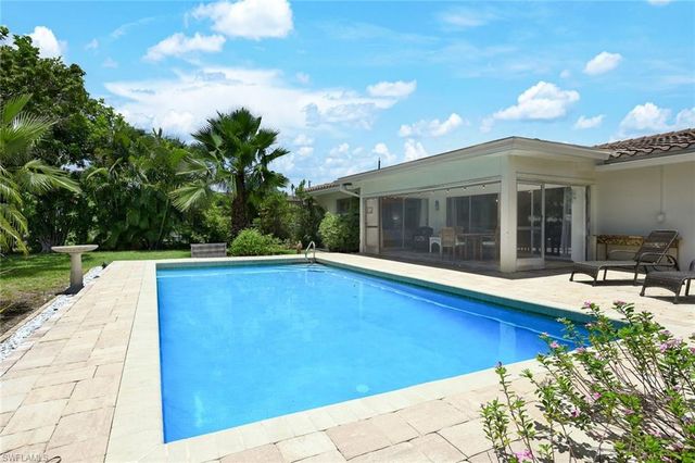 4820 SW 2nd PL, Cape Coral, FL 33914