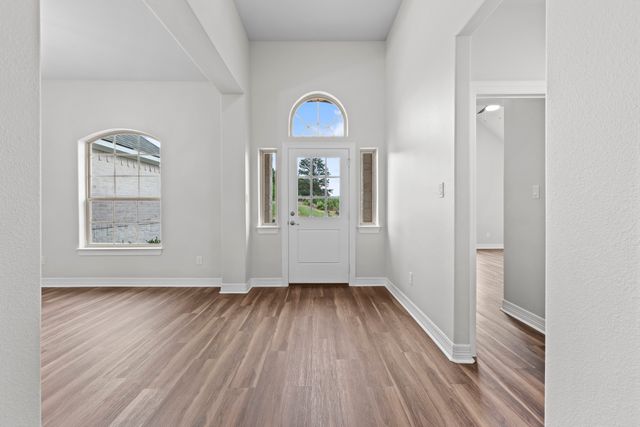 1616 Courtland Lane, Lindale, TX 75771