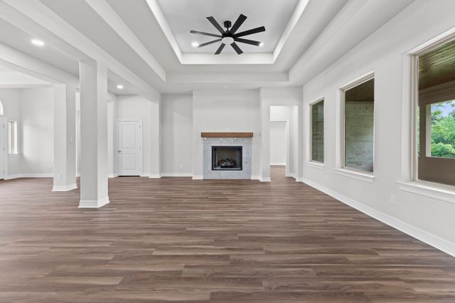 1616 Courtland Lane, Lindale, TX 75771